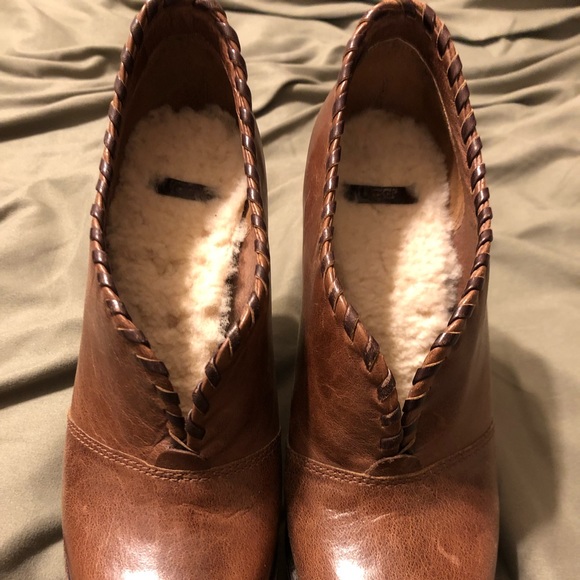 Ugg Pumps - Picture 3 of 5